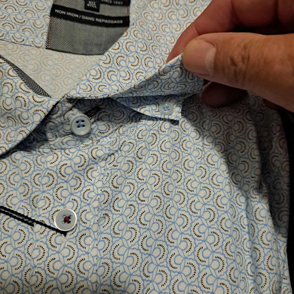 Daniel Hechter Men's Geometric Blue and White Dress Shirt - Picture 6 of 8